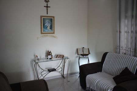 Casa à venda com 320m², 4 quartos e 4 vagasSala