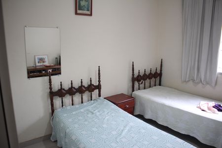 Casa à venda com 320m², 4 quartos e 4 vagasQuarto 2