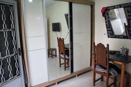 Casa à venda com 320m², 4 quartos e 4 vagasSuíte