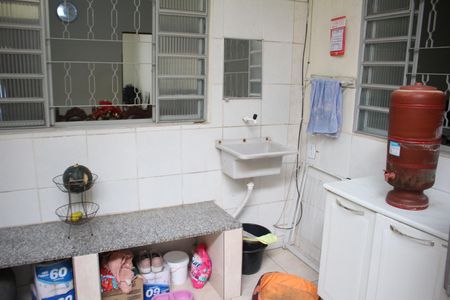 Casa à venda com 320m², 4 quartos e 4 vagasÁrea de Serviço