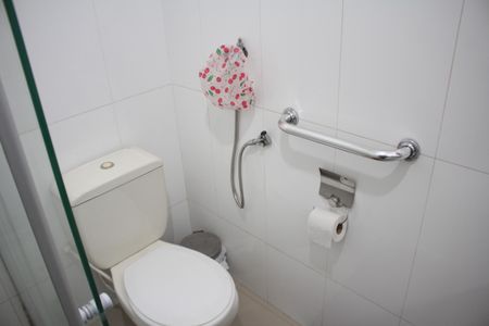 Casa à venda com 320m², 4 quartos e 4 vagasBanheiro 