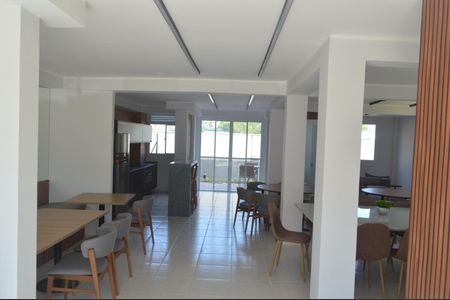 Apartamento à venda com 43m², 2 quartos e 1 vaga Apartamento à venda com 43m², 2 quartos e 1 vagaÁrea comum - Salão de festas