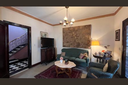 Casa à venda com 290m², 4 quartos e 3 vagasSala de TV