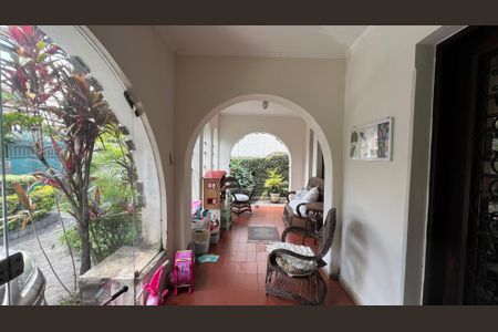 Casa à venda com 290m², 4 quartos e 3 vagasVaranda