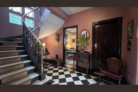 Casa à venda com 290m², 4 quartos e 3 vagasHall