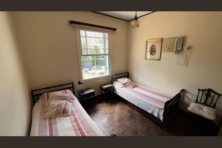 Casa à venda com 290m², 4 quartos e 3 vagasQuarto 2