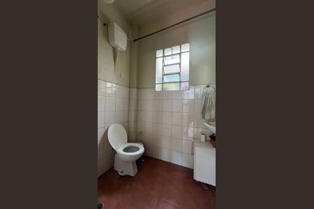 Casa à venda com 290m², 4 quartos e 3 vagasBanheiro de serviço