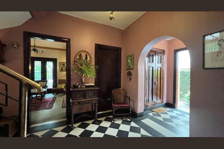 Casa à venda com 290m², 4 quartos e 3 vagasHall