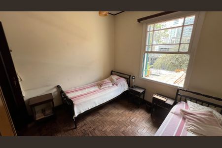 Casa à venda com 290m², 4 quartos e 3 vagasQuarto 2