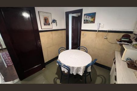 Casa à venda com 290m², 4 quartos e 3 vagasCopa