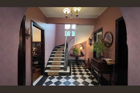 Casa à venda com 290m², 4 quartos e 3 vagasHall