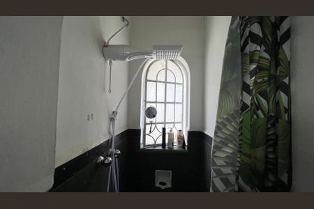 Casa à venda com 290m², 4 quartos e 3 vagasBanheiro