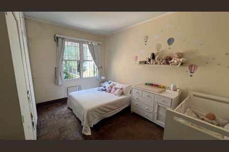 Casa à venda com 290m², 4 quartos e 3 vagasQuarto 3