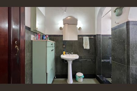 Casa à venda com 290m², 4 quartos e 3 vagasBanheiro