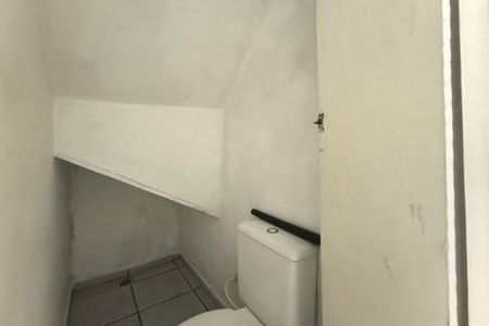 Casa à venda com 99m², 2 quartos e 2 vagasLavabo