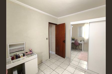 Casa à venda com 99m², 2 quartos e 2 vagasQuarto 2