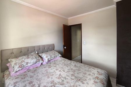 Casa à venda com 99m², 2 quartos e 2 vagasQuarto 1