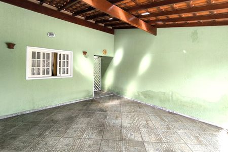 Casa à venda com 99m², 2 quartos e 2 vagasGaragem