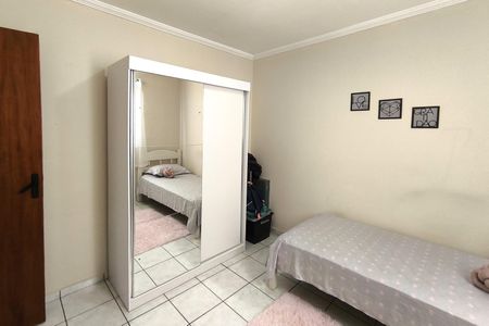 Casa à venda com 99m², 2 quartos e 2 vagasQuarto 2