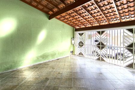 Casa à venda com 99m², 2 quartos e 2 vagasGaragem
