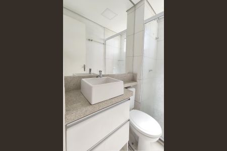 Apartamento para alugar com 62m², 2 quartos e sem vagaBanheiro