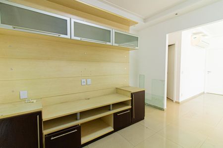 Apartamento à venda com 133m², 3 quartos e 2 vagasSala de TV