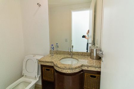 Apartamento à venda com 133m², 3 quartos e 2 vagasBanheiro da suite 3