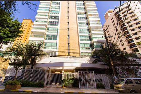 Apartamento à venda com 133m², 3 quartos e 2 vagasFachada