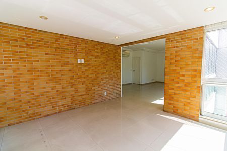 Apartamento à venda com 133m², 3 quartos e 2 vagasVaranda Estendida