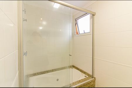 Apartamento à venda com 133m², 3 quartos e 2 vagasBanheiro da suite 2 (master)