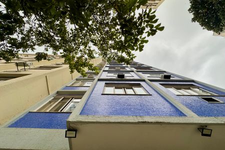 Apartamento à venda com 136m², 3 quartos e sem vaga Apartamento à venda com 136m², 3 quartos e sem vagaFachada