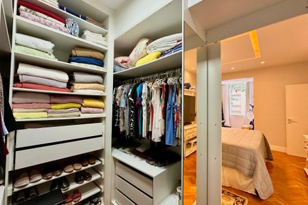 Apartamento à venda com 136m², 3 quartos e sem vaga Apartamento à venda com 136m², 3 quartos e sem vagaQuarto 2 - Suite