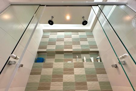 Apartamento à venda com 136m², 3 quartos e sem vaga Apartamento à venda com 136m², 3 quartos e sem vagaBanheiro da Suíte 2