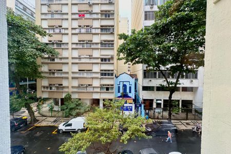 Apartamento à venda com 136m², 3 quartos e sem vaga Apartamento à venda com 136m², 3 quartos e sem vagaVista