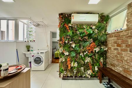 Apartamento à venda com 136m², 3 quartos e sem vaga Apartamento à venda com 136m², 3 quartos e sem vagaÁrea de Serviço