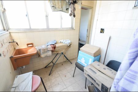 Apartamento para alugar com 74m², 2 quartos e sem vaga Apartamento para alugar com 74m², 2 quartos e sem vagaÁrea de Serviço