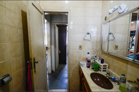 Apartamento para alugar com 74m², 2 quartos e sem vaga Apartamento para alugar com 74m², 2 quartos e sem vagaBanheiro