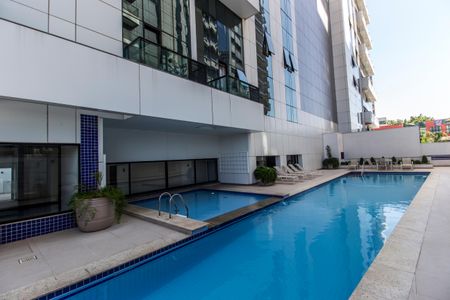 Apartamento à venda com 52m², 1 quarto e 1 vagaPiscina