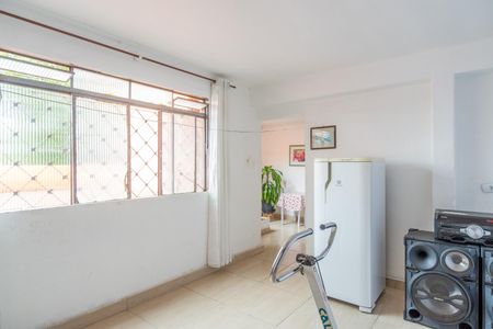 Casa à venda com 300m², 3 quartos e 6 vagasCorredor
