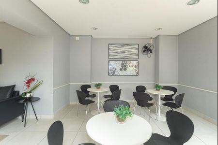 Apartamento à venda com 32m², 1 quarto e sem vagaÁrea Comum - Salão de Festas