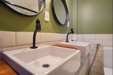 Apartamento à venda com 126m², 3 quartos e sem vagaBanheiro 