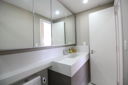 Apartamento para alugar com 85m², 2 quartos e 1 vagaSuíte 2 - Banheiro