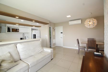 Apartamento para alugar com 85m², 2 quartos e 1 vagaSala