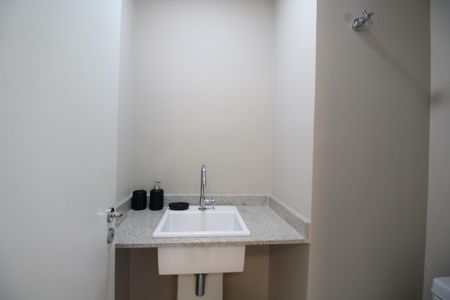 Apartamento para alugar com 85m², 2 quartos e 1 vagaLavabo