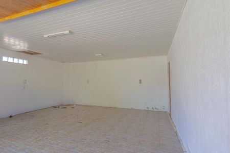 Casa à venda com 150m², 1 quarto e 3 vagas Casa à venda com 150m², 1 quarto e 3 vagasGaragem