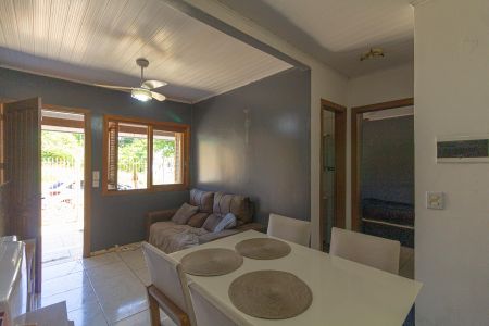 Casa à venda com 150m², 1 quarto e 3 vagas Casa à venda com 150m², 1 quarto e 3 vagasSala/Cozinha