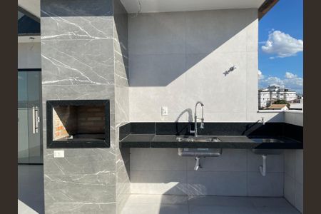 Apartamento à venda com 140m², 4 quartos e 2 vagasChurrasqueira