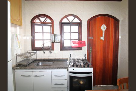Casa à venda com 300m², 5 quartos e 2 vagasCasa 2 - Cozinha