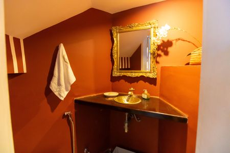 Casa de condomínio à venda com 550m², 4 quartos e 4 vagas Casa de condomínio à venda com 550m², 4 quartos e 4 vagasLavabo