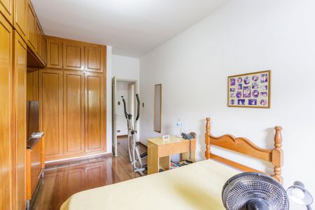 Casa à venda com 405m², 4 quartos e 7 vagasQuarto 2